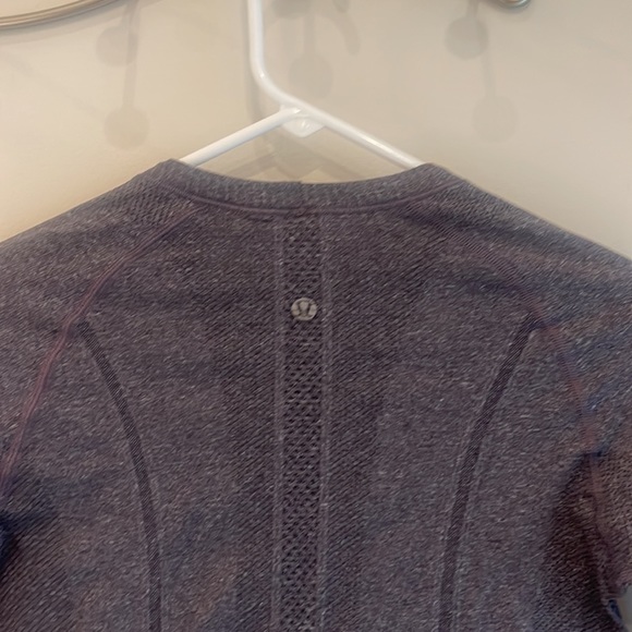 Lululemon Swiftly Top - Picture 4 of 4